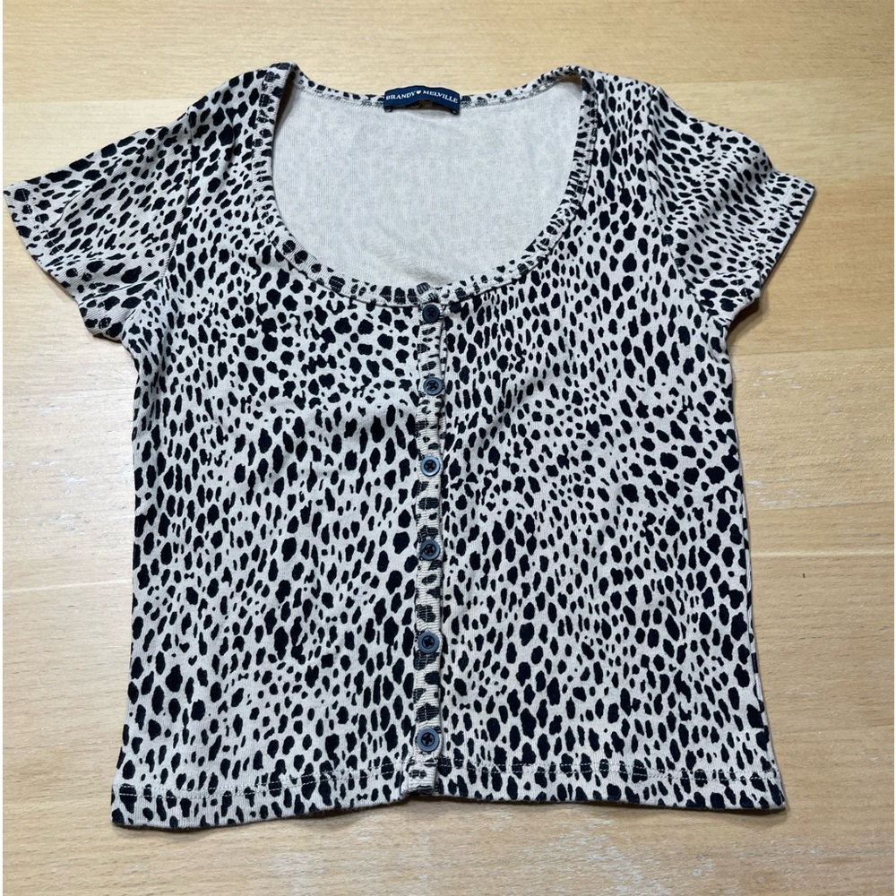 Brandy Melville leopard print zelly top